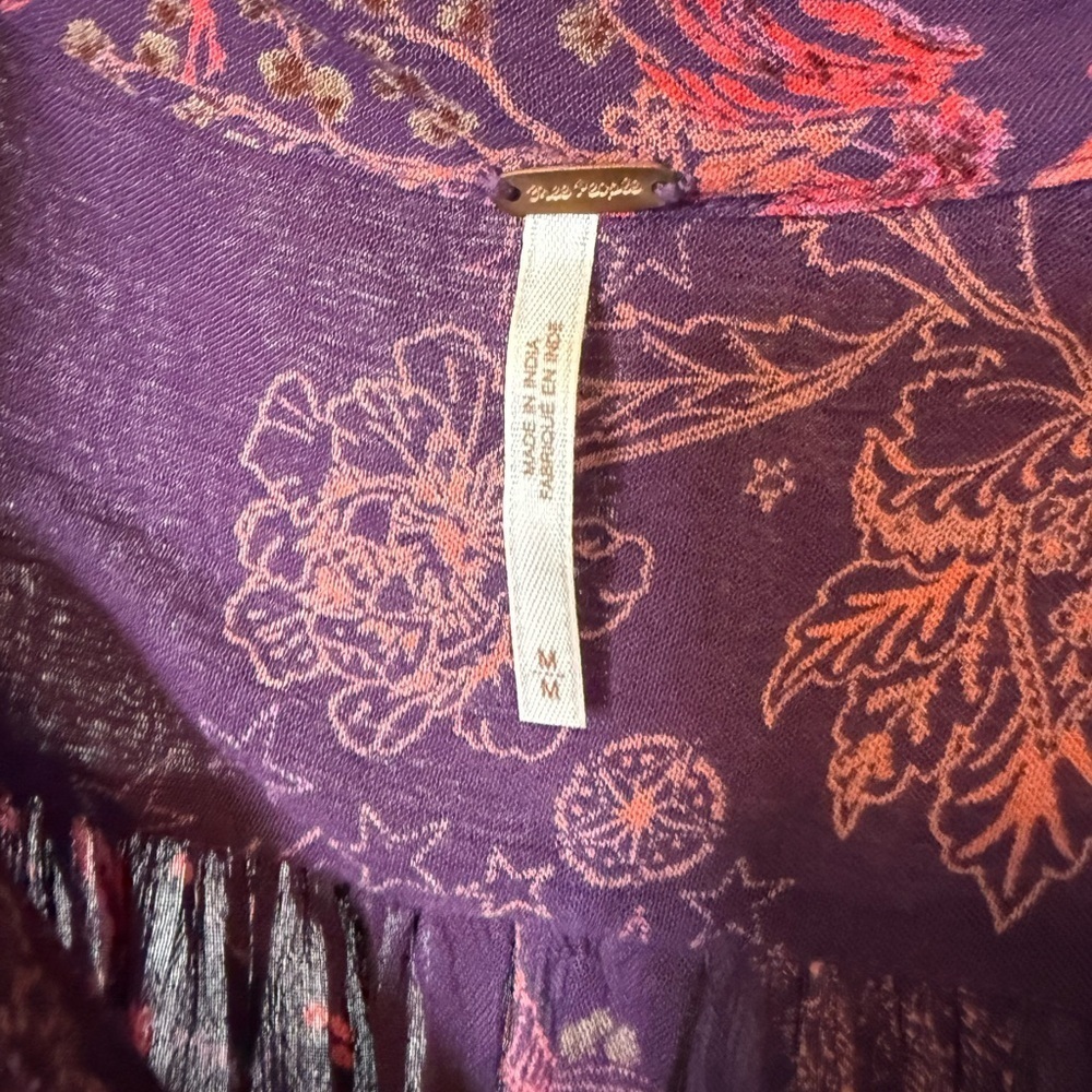 Free People Oversized Purple Bird Print Button Front Tunic Top M Boho - Picture 3 of 4